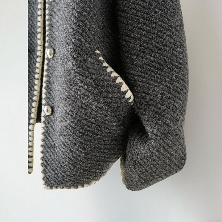 Lena - Elegant Cardigan