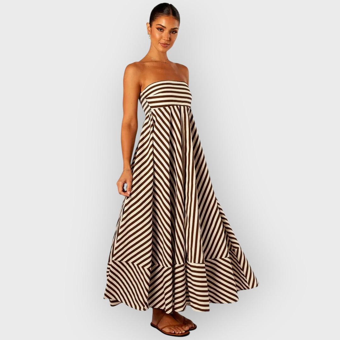 AVENLY – NOCTURNAL CHARM RUCHED MAXI DRESS
