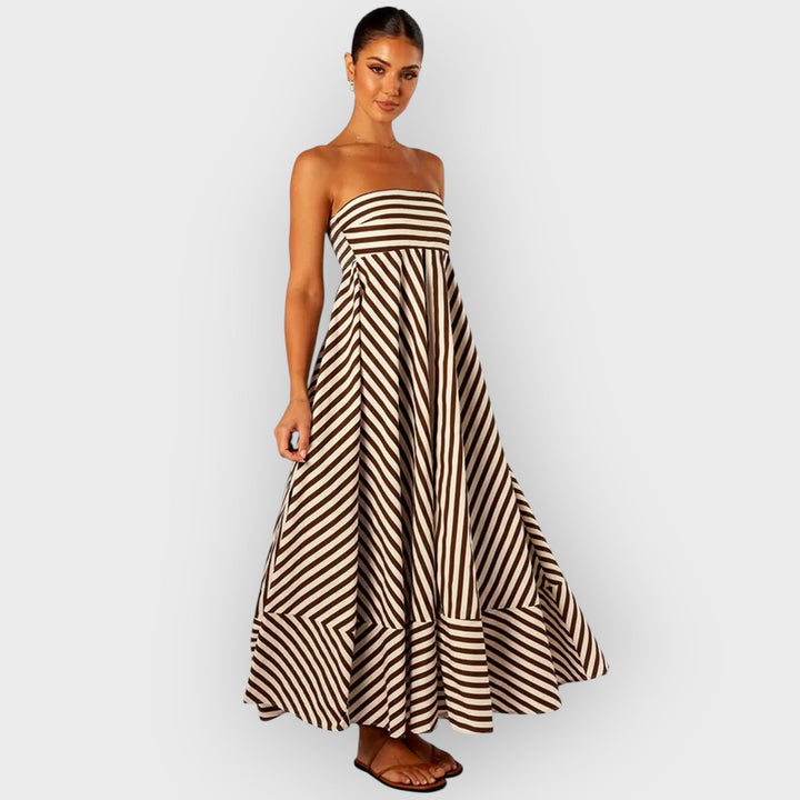 AVENLY – NOCTURNAL CHARM RUCHED MAXI DRESS