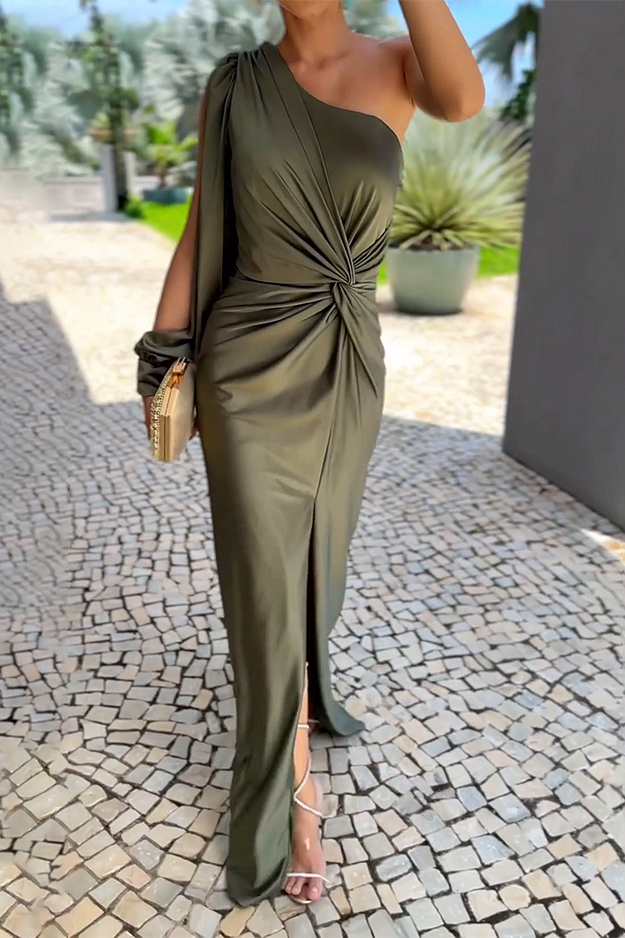 The Luxe One-Shoulder Gown