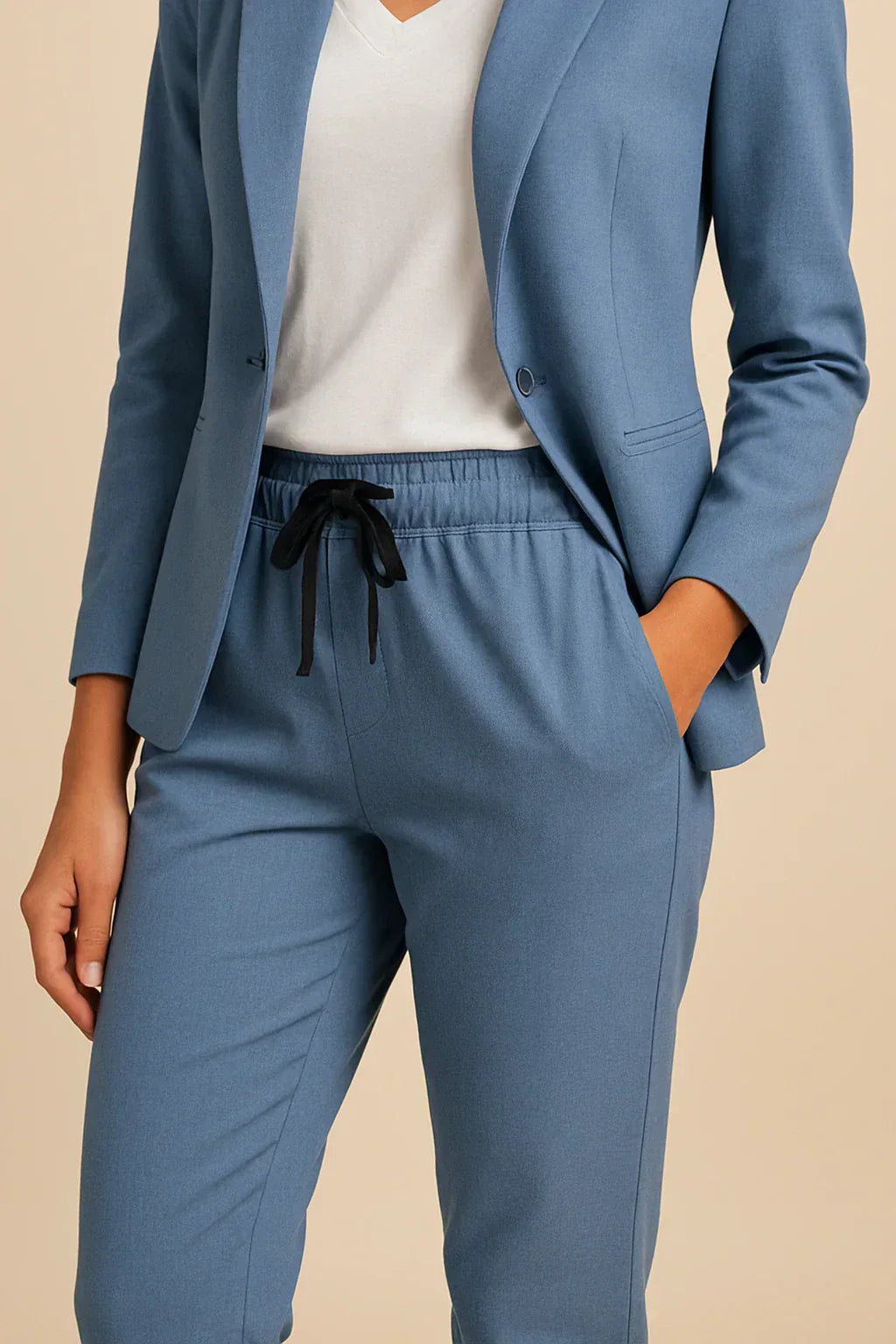 THESSA – ELEGANT WOMEN'S SUIT