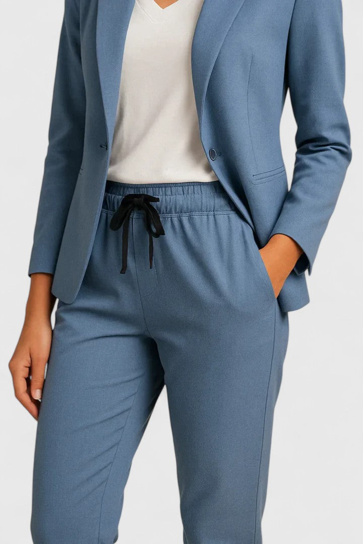 Averella - Elegant Suit