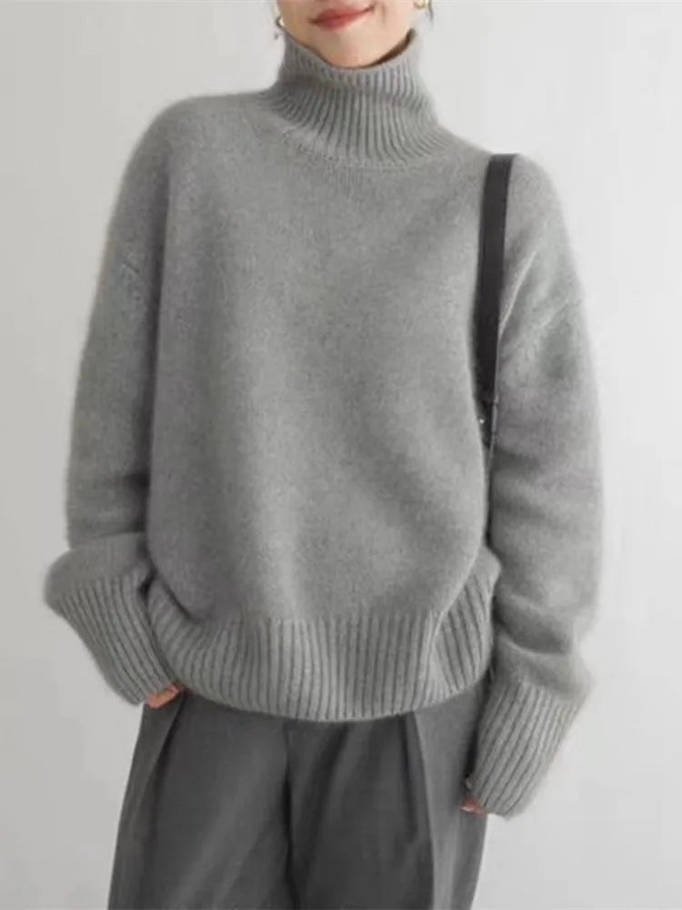 Risa - Chic Warm Turtleneck