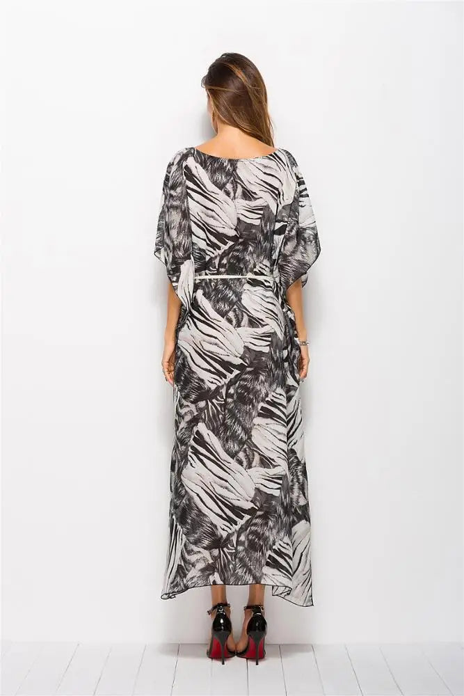 NUVIA – ELEGANT BOHO ROBE