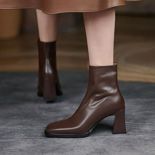 ELEGANT BLOCK-HEEL ANKLE BOOTS