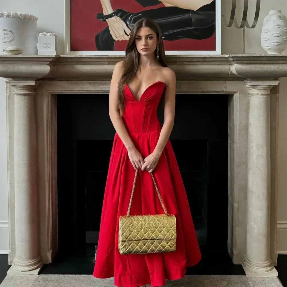 Aria – Sleek Strapless Pleated Midi Dress