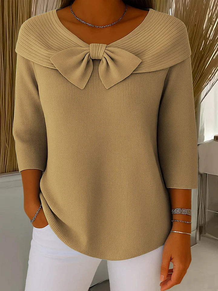 MYLIE – KNITTED SWEATER WITH A ROUND NECKLINE