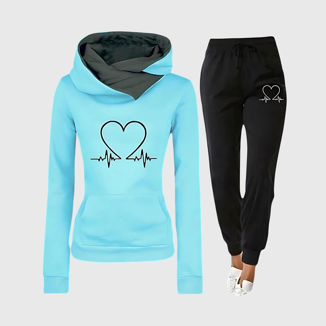 HEARTBEAT – COMFORTABLE TRACKSUIT