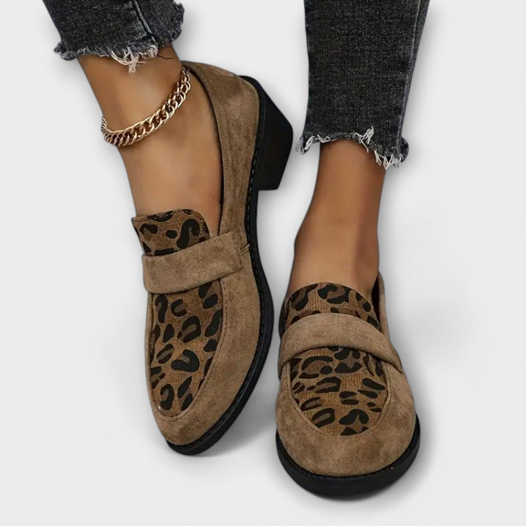 Karla - Elegant women's shoes in leopard print